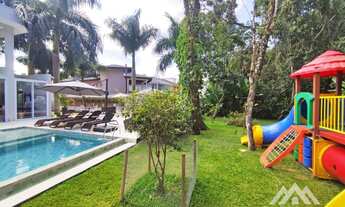 Imagem 6: Casa a venda no módulo 21 da Riviera com 6 suítes e playground