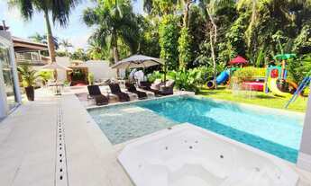 Imagem 2: Casa a venda no módulo 21 da Riviera com 6 suítes e playground