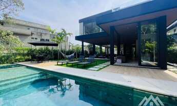 Imagem: Casa alto padrão à venda no módulo 17