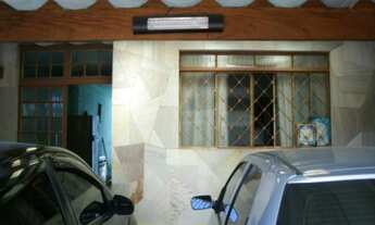 Imagem 2: Casa com 3 dormitórios e duas vagas no Burgo