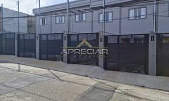 Imagem: SOBRADO COM 2 DORMITÓRIOS, 1 BANHEIRO