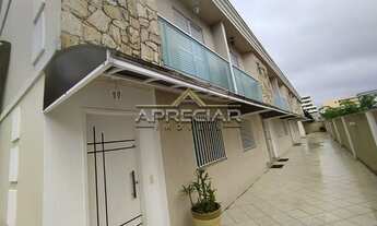 Imagem 3: Você que procura um excelente sobrado em condomínio convido a você visitar este com um am