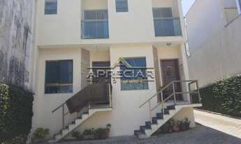 Imagem 3: Você que procura um imóvel super aconchegante, apresento este sobrado em condomínio fechad