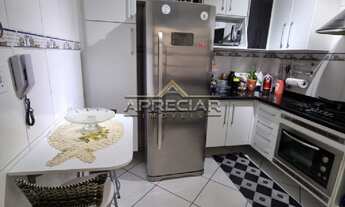 Imagem 5: Sobrado em condomínio fechado com 3 dormitórios, 1 suíte e 1 vaga de garagem no bairro da