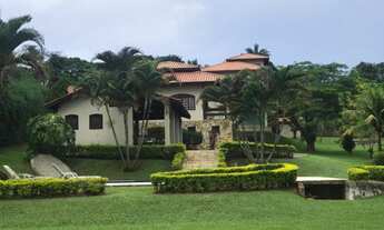 Imagem 6: Encante-se com a majestosa Chácara no condomínio Recanto das Flores, em Indaiatuba. Com 50