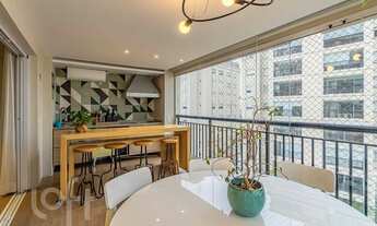 Imagem 4: Apartamento à venda em Lapa com 136 m², 4 quartos, 3 suítes, 3 vagas