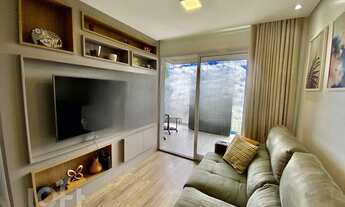 Imagem 2: Apartamento à venda em Lapa com 60 m², 2 quartos, 1 suíte, 1 vaga