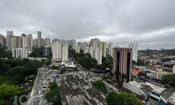 Imagem 6: Apartamento à venda em Vila Sônia com 140 m², 3 quartos, 1 suíte, 2 vagas