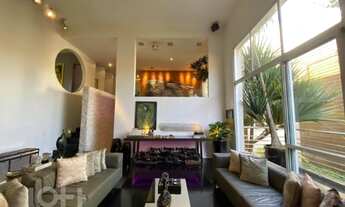 Imagem 2: Apartamento à venda em Morumbi com 212 m², 3 quartos, 3 suítes, 3 vagas