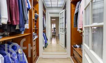 Imagem 2: Apartamento à venda em Aclimação com 190 m², 4 quartos, 3 suítes, 3 vagas