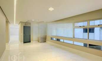 Imagem 2: Apartamento à venda em Bela Vista com 219 m², 3 quartos, 3 suítes, 2 vagas