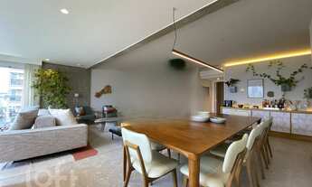 Imagem: Apartamento à venda em Lapa com 221 m²