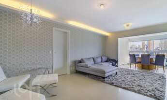 Imagem 2: Apartamento à venda em Vila Romana com 133 m², 3 quartos, 3 suítes, 4 vagas