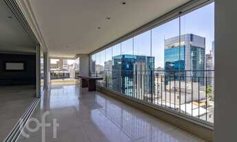 Imagem 3: Apartamento à venda em Itaim Bibi com 223 m², 4 quartos, 3 suítes, 4 vagas