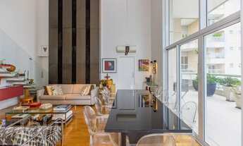 Imagem 2: Apartamento à venda em Moema Pássaros com 198 m², 3 quartos, 2 suítes, 3 vagas