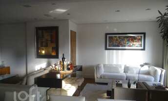 Imagem 2: Apartamento à venda em Brooklin com 130 m², 3 quartos, 1 suíte, 2 vagas