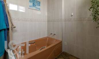 Imagem 2: Apartamento à venda em Santa Cecília com 240 m², 3 quartos, 1 suíte, 3 vagas