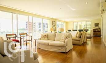 Imagem 1: Apartamento à venda em Alto da Lapa com 366 m², 4 quartos, 5 suítes, 5 vagas