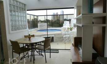 Imagem 3: Apartamento à venda em Vila Sônia com 216 m², 3 quartos, 1 suíte, 3 vagas