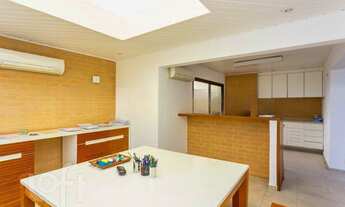 Imagem 5: Apartamento à venda em Pinheiros com 260 m², 4 quartos, 3 suítes, 3 vagas