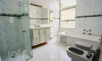 Imagem 2: Apartamento à venda em Santa Cecília com 134 m², 3 quartos, 1 suíte, 1 vaga