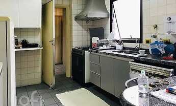 Imagem 6: Apartamento à venda em Morumbi com 141 m², 3 quartos, 1 suíte, 2 vagas