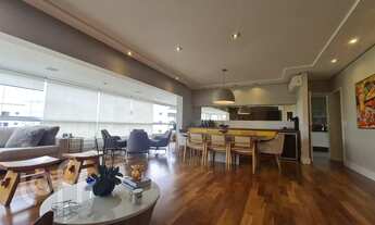 Imagem 2: Apartamento à venda em Vila Andrade com 211 m², 3 quartos, 3 suítes, 3 vagas