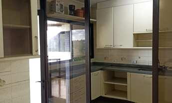 Imagem 4: Apartamento à venda em Vila Andrade com 196 m², 4 quartos, 2 suítes, 3 vagas