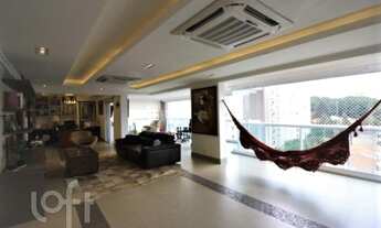 Imagem 2: Apartamento à venda em Perdizes com 222 m², 3 quartos, 3 suítes, 4 vagas