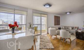 Imagem: Apartamento à venda em Lapa com 126 m²