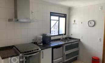 Imagem 3: Apartamento à venda em Perdizes com 215 m², 4 quartos, 2 suítes, 3 vagas