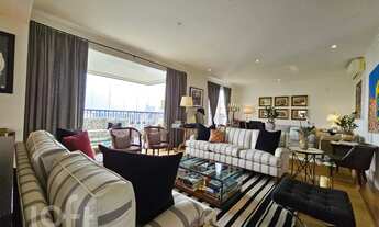 Imagem 2: Apartamento à venda em Vila Andrade com 368 m², 4 quartos, 3 suítes, 5 vagas