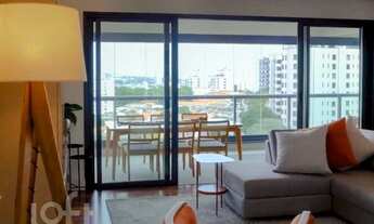 Imagem 3: Apartamento à venda em Alto de Pinheiros com 103 m², 3 quartos, 1 suíte, 2 vagas