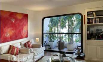 Imagem 2: Apartamento à venda em Morumbi com 131 m², 3 quartos, 1 suíte, 2 vagas