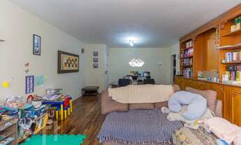 Imagem 2: Apartamento à venda em Bela Vista com 130 m², 3 quartos, 1 suíte, 1 vaga