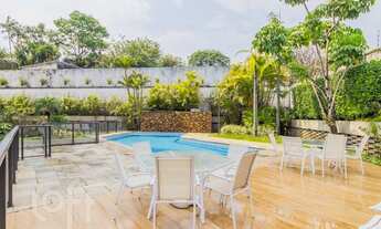 Imagem 2: Apartamento à venda em Vila Madalena com 267 m², 3 quartos, 2 suítes, 4 vagas