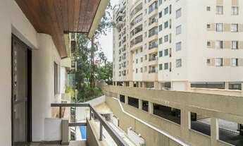 Imagem 1: Apartamento à venda em Vila Andrade com 144 m², 4 quartos, 2 suítes, 3 vagas