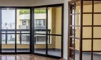 Imagem 2: Apartamento à venda em Vila Sônia com 210 m², 4 quartos, 2 suítes, 3 vagas