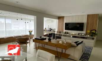 Imagem 2: Apartamento à venda em Lapa com 96 m², 2 quartos, 2 suítes, 1 vaga