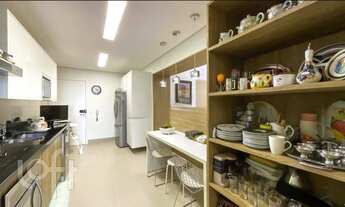 Imagem 7: Apartamento à venda em Vila Andrade com 165 m², 3 quartos, 3 suítes, 3 vagas