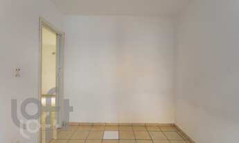 Imagem 5: Apartamento à venda em Itaim Paulista com 42 m², 2 quartos, 1 vaga