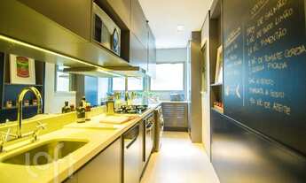 Imagem 3: Apartamento à venda em Vila Madalena com 128 m², 2 quartos, 1 suíte, 1 vaga