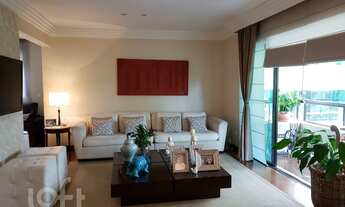 Imagem 2: Apartamento à venda em Vila Sônia com 180 m², 3 quartos, 3 suítes, 3 vagas