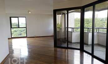 Imagem 2: Apartamento à venda em Vila Andrade com 196 m², 4 quartos, 2 suítes, 3 vagas