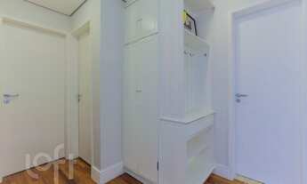 Imagem 2: Apartamento à venda em Higienópolis com 138 m², 3 quartos, 1 suíte, 1 vaga