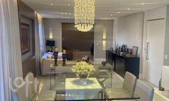 Imagem 3: Apartamento à venda em Aclimação com 213 m², 3 quartos, 3 suítes, 3 vagas