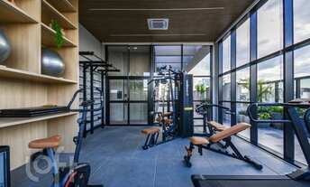 Imagem 2: Apartamento à venda em Pinheiros com 142 m², 3 quartos, 3 suítes, 2 vagas