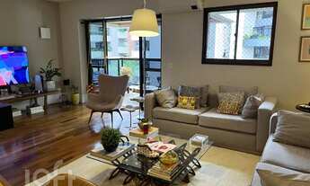 Imagem 2: Apartamento à venda em Morumbi com 156 m², 3 quartos, 3 suítes, 3 vagas