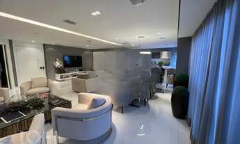 Imagem 2: Apartamento à venda em Lapa com 162 m², 3 quartos, 3 suítes, 4 vagas