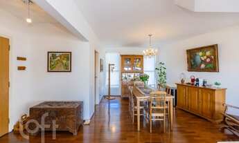 Imagem 7: Apartamento à venda em Vila Sônia com 212 m², 4 quartos, 2 suítes, 3 vagas